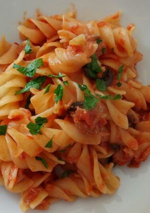 A picture of Fusilli con tonno.