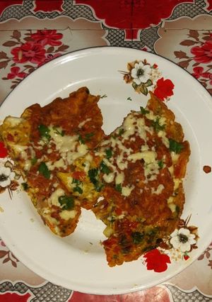 चिज ऑमलेट (cheese omelette recipe in marathi) रेसिपी चे मुख्य फोटो 