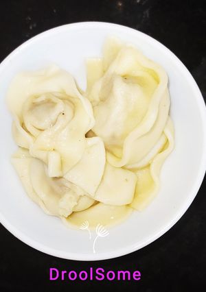 A picture of Boiled wonton momo.