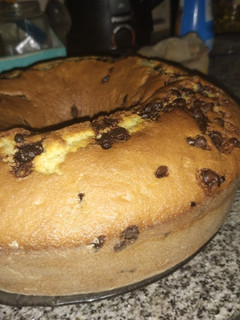 Una foto de Bizcochuelo de vainilla con chips de chocolate