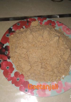 गेहूं के आटे का कसार (gehu ke aate ka kasar recipe in Hindi) रेसिपी मुख्य फोटो