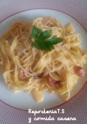 Foto principal de Espaguetis a la carbonara sin nata