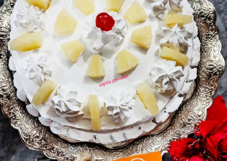 Pinapple cake