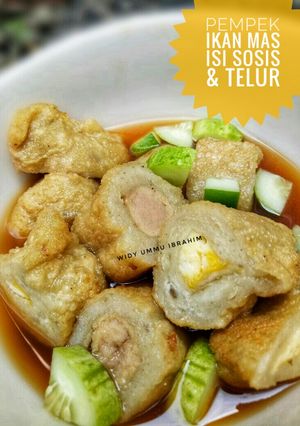 Foto resep Pempek ikan mas(isi sosis dan telur)