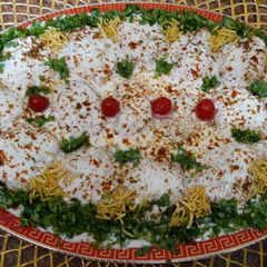 A picture of Dahi Vada.