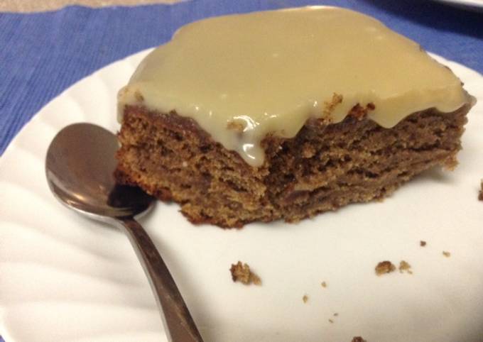 Sticky Date Cake with Toffee Sauce