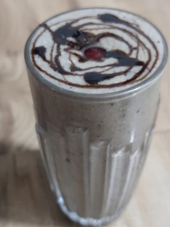 Simple Way Make Recipe Chocolate Oats Smoothie that is Can Pamper Your Tongue, Can Spoil the Tongue}