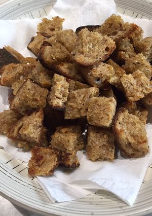 A picture of Garlic Sourdough Soup Croutons.