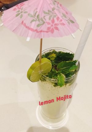 A picture of Mint Lemon 🍋 Mojito (🍋 mojito).
