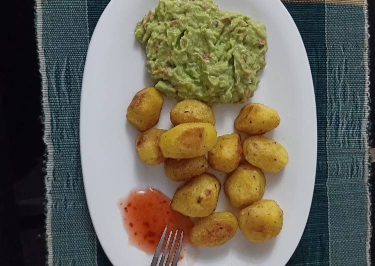 Recipe of Homemade Baked Potatoes with Guacamole