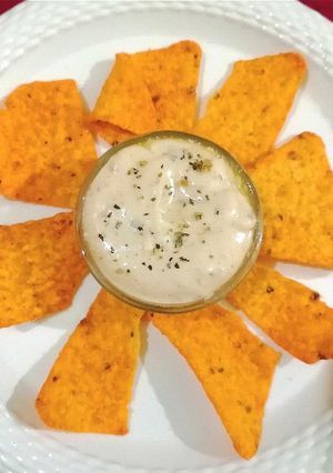 আটারলি বাটারলি গার্লিক ডিপ (garlic dip recipe in Bengali) রেসিপির প্রধান ছবি