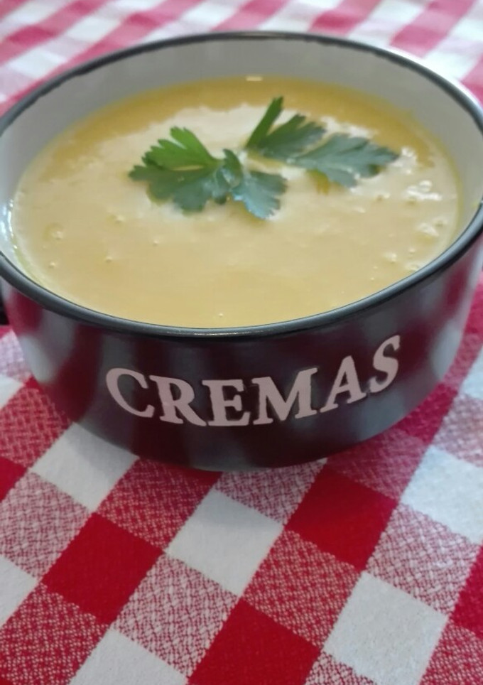 Una foto de Crema de merluza