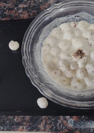 A picture of Sweet Makhana raita.