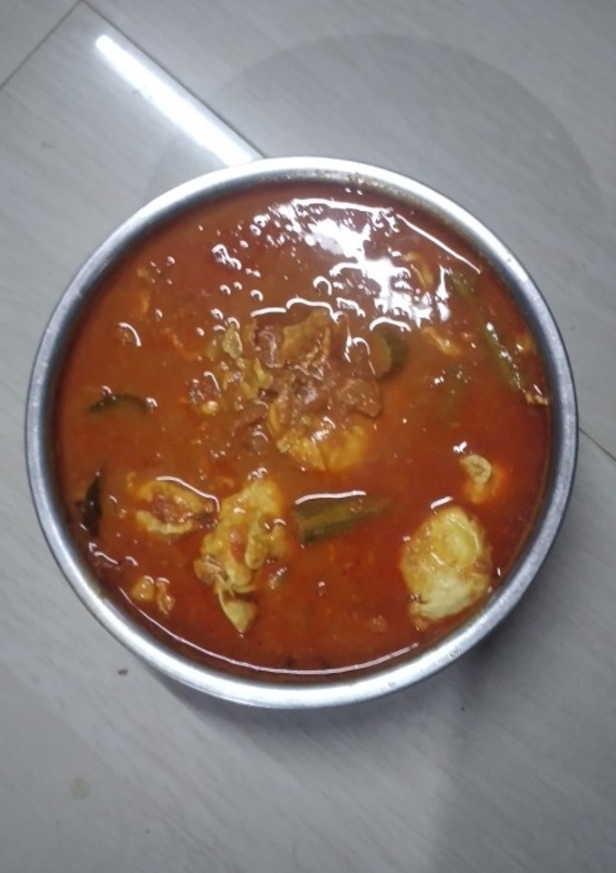 முட்டை உடைத்து ஊற்றிய குழம்பு செய்முறை முக்கிய புகைப்படம்