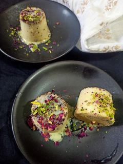 ठंडाई कुल्फी (Thandai Kulfi recipe in Hindi) रेसिपी मुख्य फोटो