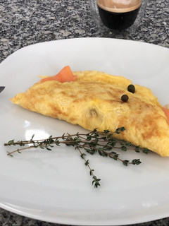 Una foto de Omelette de Salmón y Queso crema