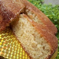 A picture of Lemon cake.