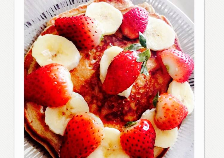 Oats and banana whole wheat pancakes