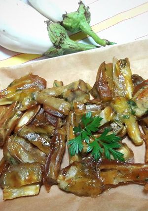Foto di Melanzane bianche pastellate al forno