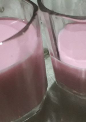 A picture of Strawberry shake.