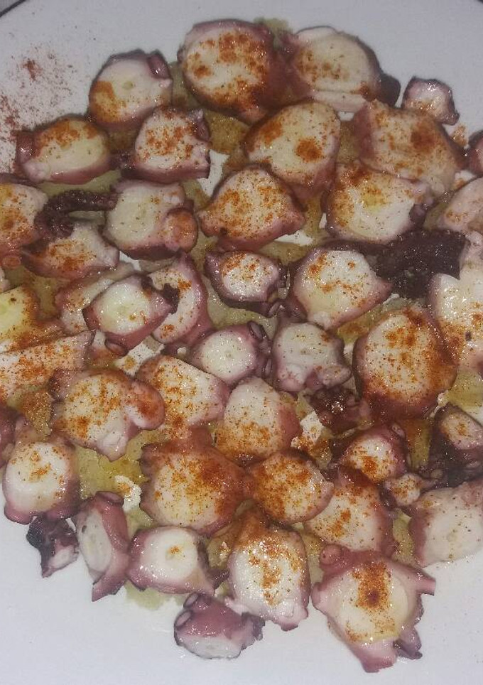 Una foto de Pulpo a la gallega muy fácil 🐙