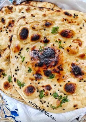 ઘઉંના લોટની તંદુરી રોટલી (Wheat Tandoori Rotli Recipe In Gujarati) રેસીપી મુખ્ય ફોટો