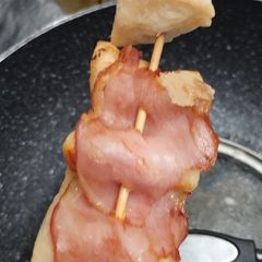 A picture of Ham puff's.