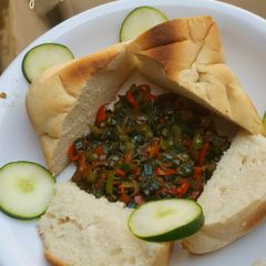 A picture of Bread with spring onion sauce.