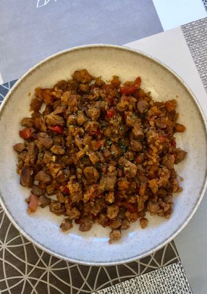Una foto de Migas de coliflor con verdura y soja