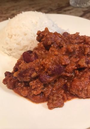 A picture of Quick weeknight chilli con carne.