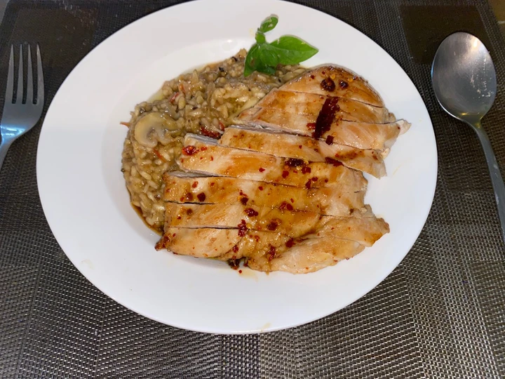 Easy Steps to Make Spicy risotto with mushrooms and glazed chicken breast the  Makes Drooling Delicious