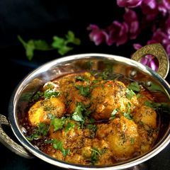 A picture of "Lababdar Aloo -Mattar".
