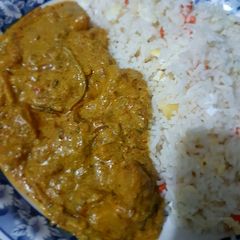 A picture of Shrimp potato curry.