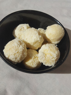 Coconut laddu ainihin hoton girkin