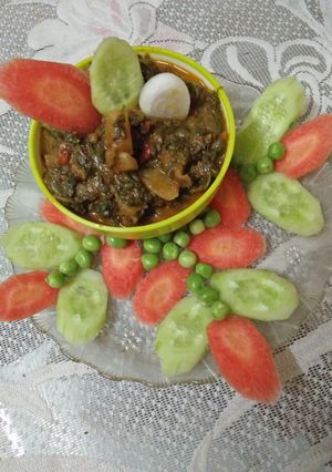 आलू पालक की सब्जी (Aloo palak ki sabzi recipe in Hindi) रेसिपी मुख्य फोटो
