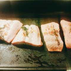 Una foto de Salmón al horno
