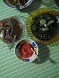 Daun ubi rebus sambal asam mentah dan nyemek2 ikan asin pedah