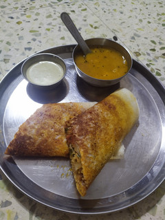 ઢોસા( Dosa Recipe in Gujarati રેસીપી મુખ્ય ફોટો