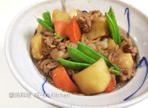 日式豬肉燉馬鈴薯《肉じゃが》 的食譜成品照片