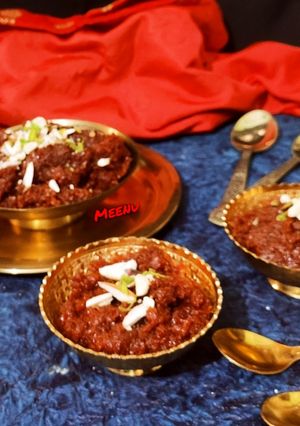 चुकन्दर गाजर का हलवा (Chukandar gajar ka halwa recipe in Hindi) रेसिपी मुख्य फोटो