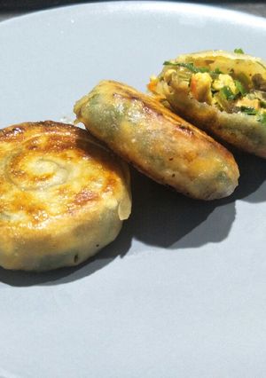 韭菜盒捲餅 的食譜成品照片
