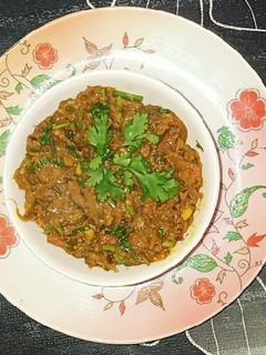 बैंगन का भरता (Baingan ka bharta recipe in Hindi) रेसिपी मुख्य फोटो