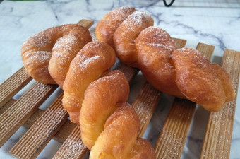 Cara Gampang Menyiapkan Kkwabaegi (Donat Korea), Menggugah Selera