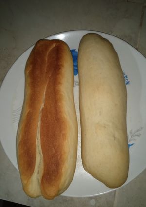 Una foto de Pan canilla o tipo baguette