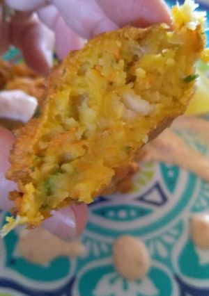 Una foto de Croquetas de merluza con harina de garbanzos!! No puedo parar!!!!