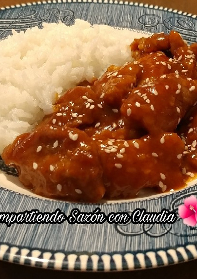 Una foto de Cerdo agridulce🌺