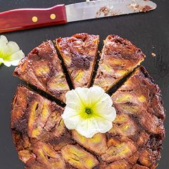 A picture of Gluten-Free Chocolate Fudge Banana Upside Down Cake.