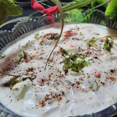 A picture of Cucumber raita.