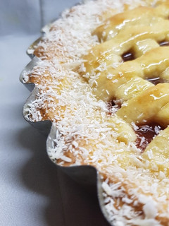 Una foto de Pastafrola de Dulce de Membrillo 🥧🧉