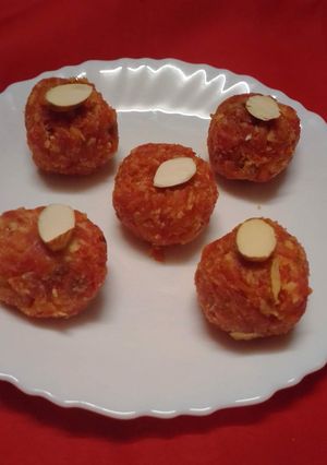 A picture of Carrot Ladoo.